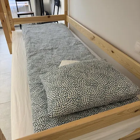 Greenhostel - Parking * カトヴィツェ