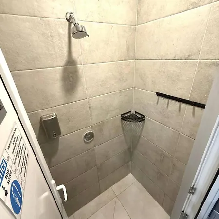 Greenhostel - Parking