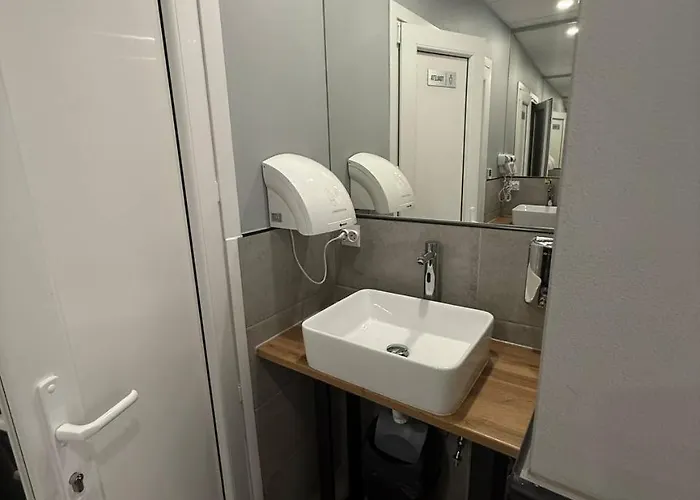 Hostel Greenhostel - Parking Katovice